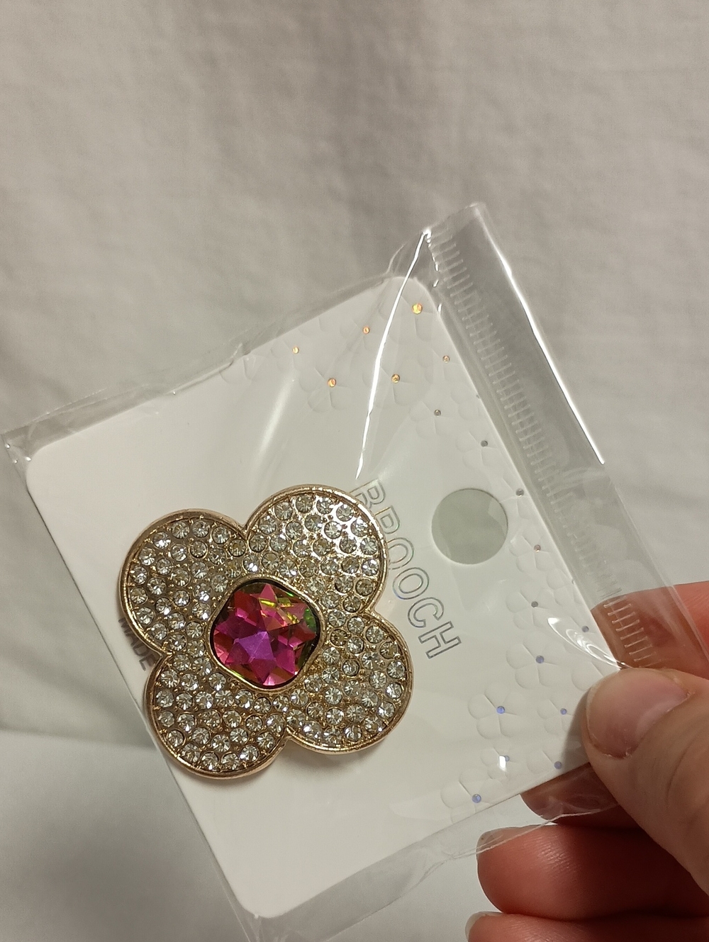 Gold Tone Rhinestone Flower Brooch Pin with Iridescent Crystal Center Pink - Picture 5 of 6